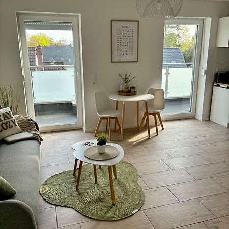 Home & Apart - Apartment Im Herzen Von Kreyenbrueck - Apartment 2 Oldenburg Eksteriør bilde